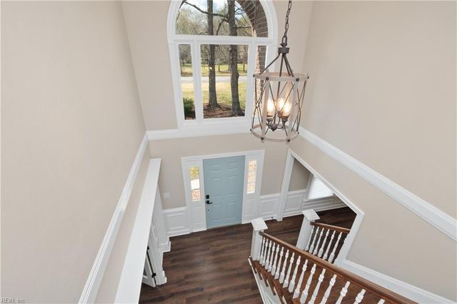 1705 April CT, Chesapeake, VA 23323