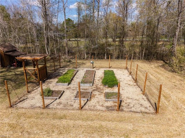 1705 April CT, Chesapeake, VA 23323