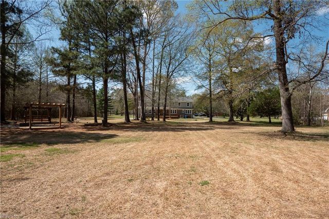 1705 April CT, Chesapeake, VA 23323