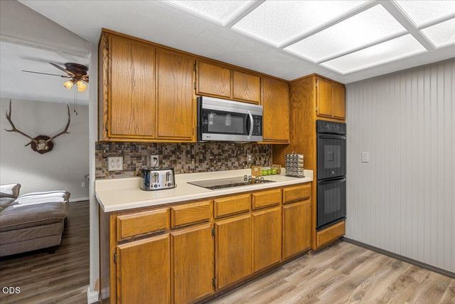 1882 Filmore Drive, Medford, OR 97504