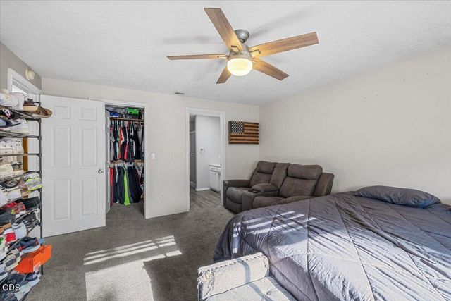 1882 Filmore Drive, Medford, OR 97504