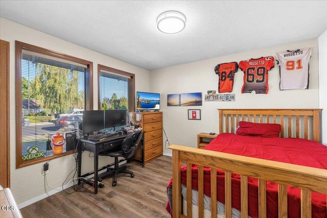 1882 Filmore Drive, Medford, OR 97504