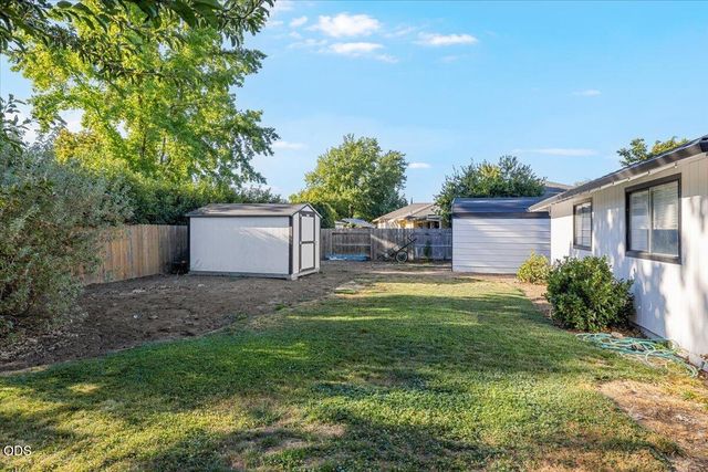1882 Filmore Drive, Medford, OR 97504