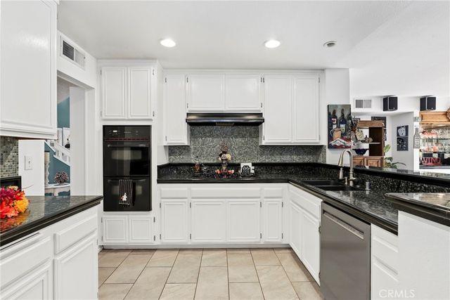 12401 Willow Forest Drive, Moorpark, CA 93021