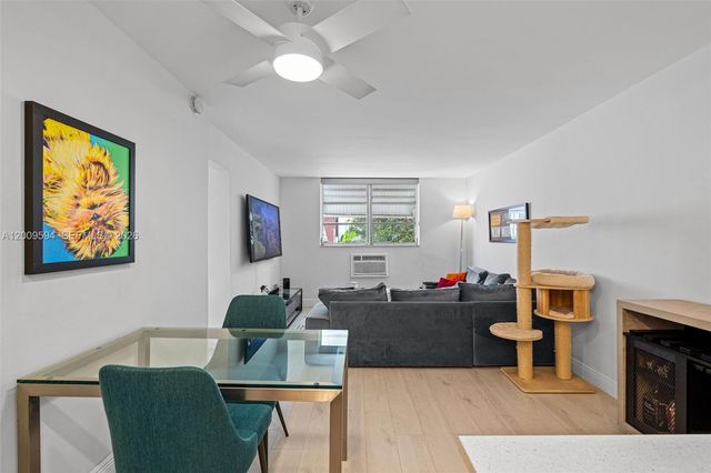 915 Jefferson Ave 2E, Miami Beach, FL 33139