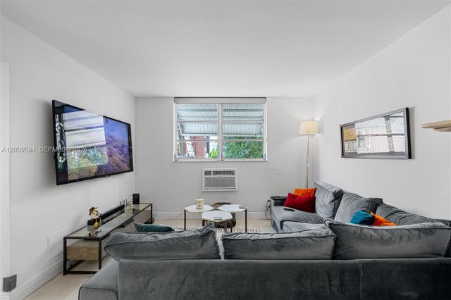 915 Jefferson Ave 2E, Miami Beach, FL 33139