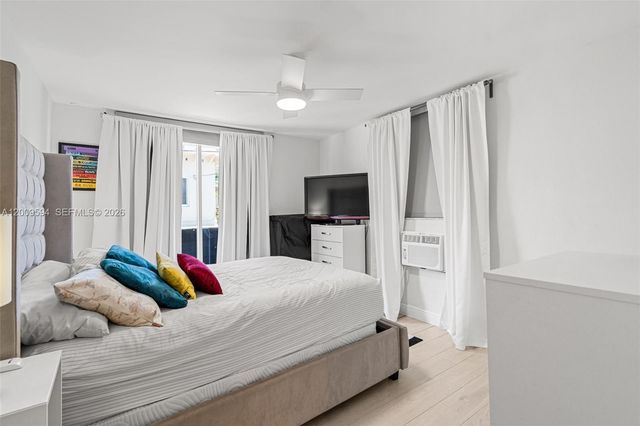 915 Jefferson Ave 2E, Miami Beach, FL 33139