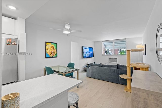 915 Jefferson Ave 2E, Miami Beach, FL 33139