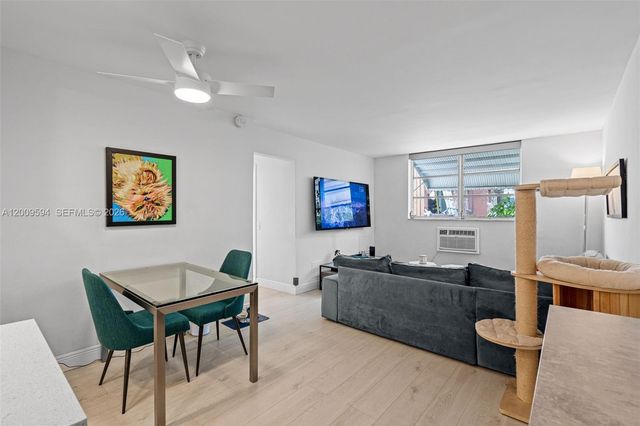 915 Jefferson Ave 2E, Miami Beach, FL 33139