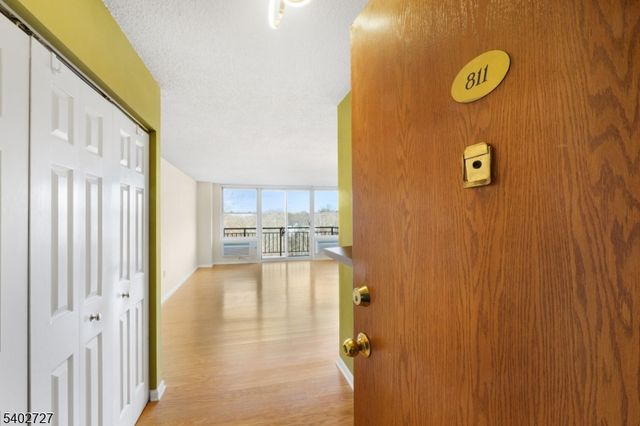 300 Main St 811, Little Falls Twp., NJ 07424