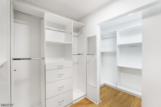 300 Main St 811, Little Falls Twp., NJ 07424