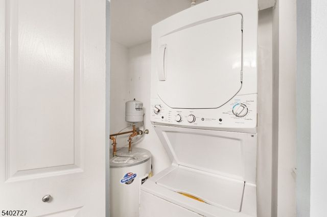 300 Main St 811, Little Falls Twp., NJ 07424