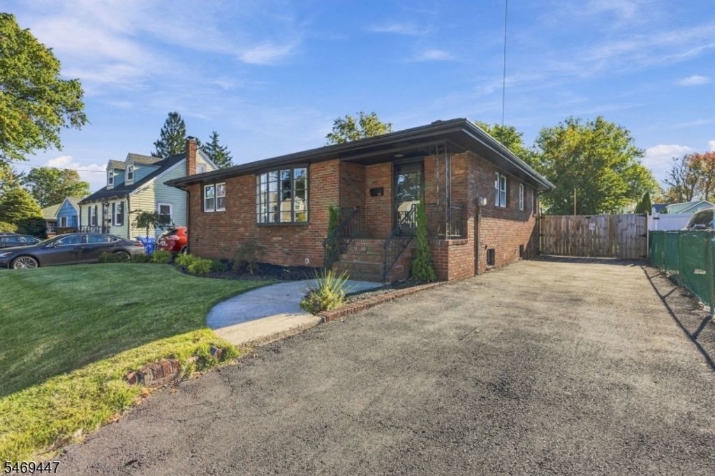 152 Remsen Ave, Woodbridge Twp., NJ 07001 — exterior