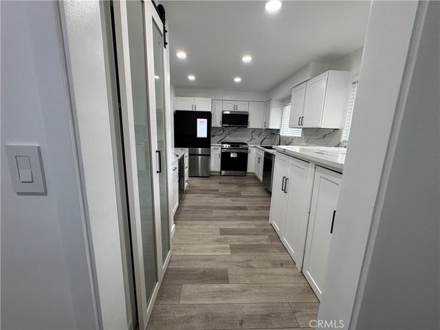 6771 Springpark 208A, Los Angeles, CA 90056