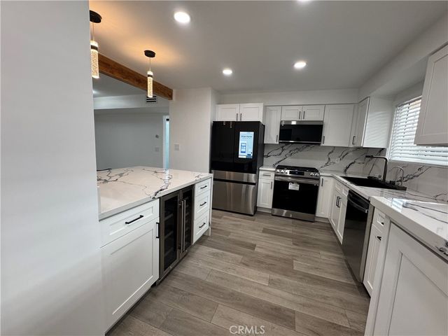 6771 Springpark 208A, Los Angeles, CA 90056