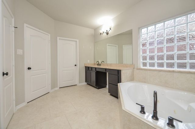 3435 Pennington Trace Drive, Katy, TX 77494