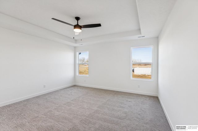 21424 Z Street, Elkhorn, NE 68022