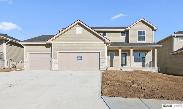 21424 Z Street, Elkhorn, NE 68022