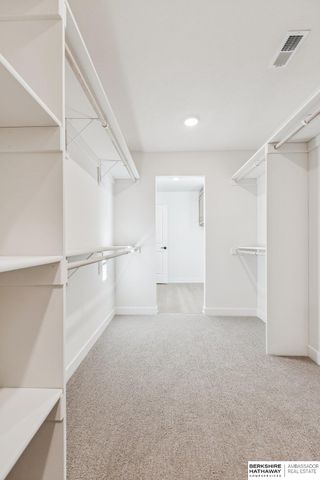 21424 Z Street, Elkhorn, NE 68022