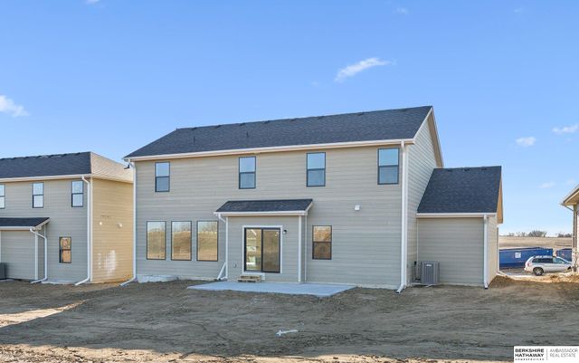 21424 Z Street, Elkhorn, NE 68022
