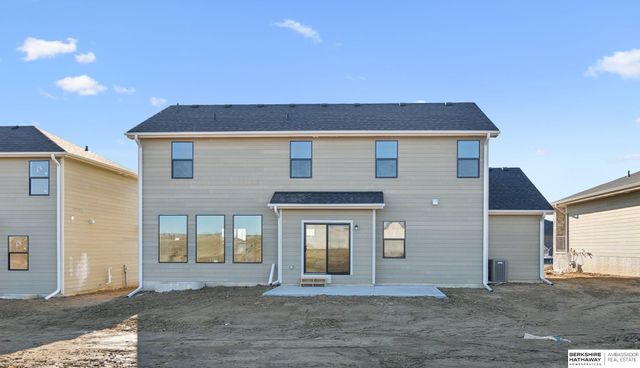 21424 Z Street, Elkhorn, NE 68022
