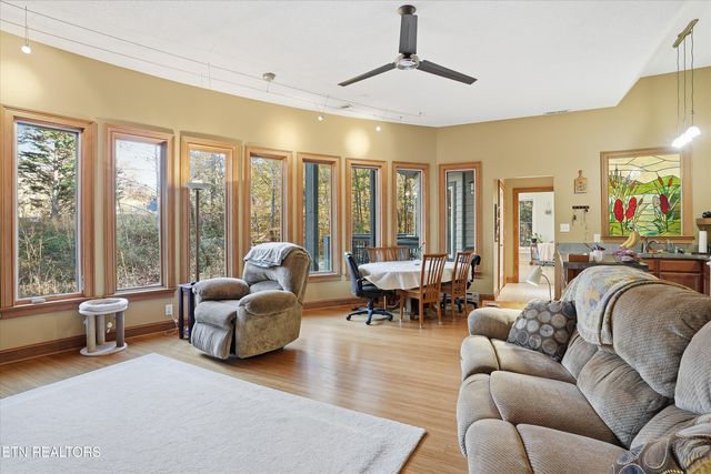 320 Norton Crossing, Maryville, TN 37803