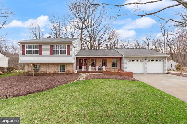 6027 RIDGE FORD DR, Burke, VA 22015