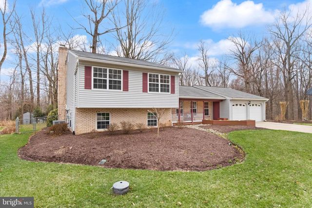 6027 RIDGE FORD DR, Burke, VA 22015