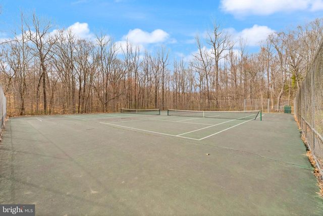 6027 RIDGE FORD DR, Burke, VA 22015