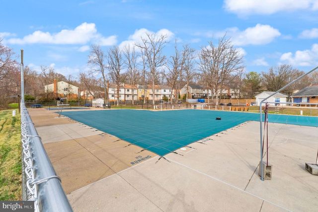 6027 RIDGE FORD DR, Burke, VA 22015