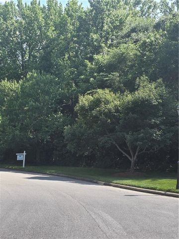 1207 Sturbridge Avenue, High Point, NC 27262