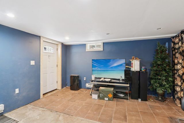 6 Forest Drive, Seabrook, NH 03874