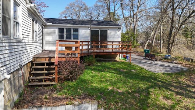 6 Forest Drive, Seabrook, NH 03874