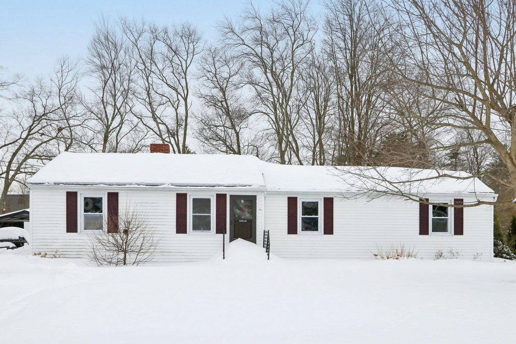 6 Forest Drive, Seabrook, NH 03874