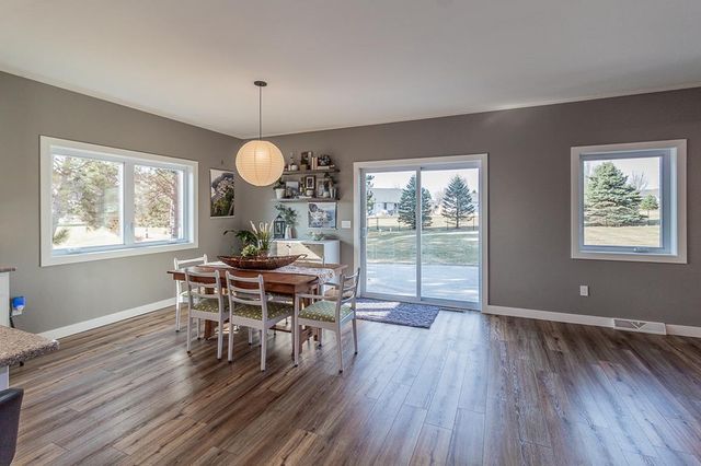 N3563 COUNTY ROAD W, New London, WI 54961