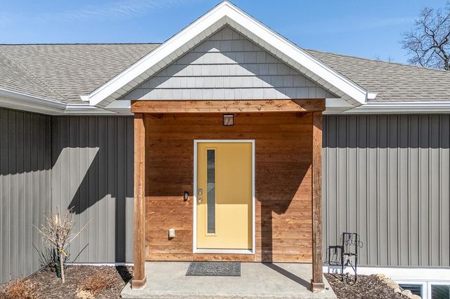 N3563 COUNTY ROAD W, New London, WI 54961