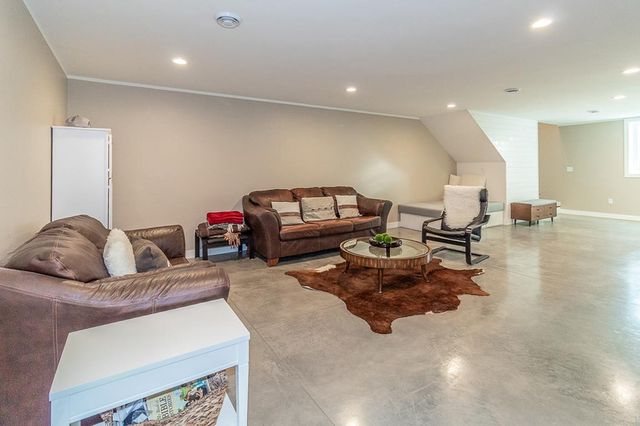 N3563 COUNTY ROAD W, New London, WI 54961