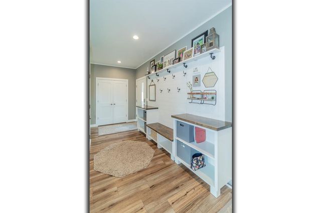 N3563 COUNTY ROAD W, New London, WI 54961