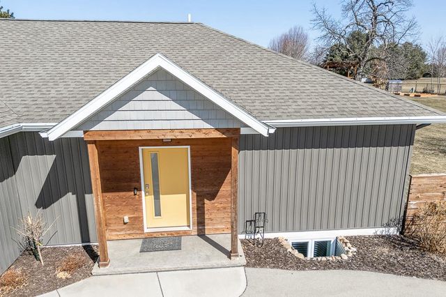 N3563 COUNTY ROAD W, New London, WI 54961