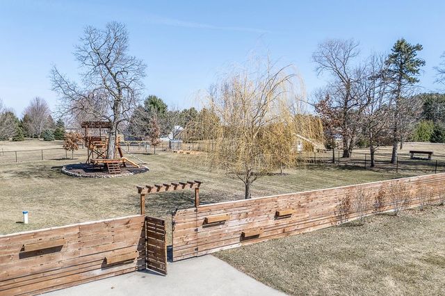 N3563 COUNTY ROAD W, New London, WI 54961