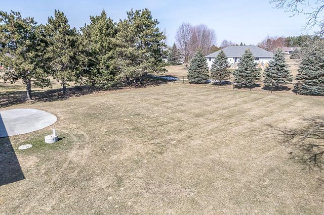 N3563 COUNTY ROAD W, New London, WI 54961