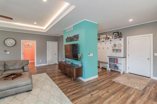 N3563 COUNTY ROAD W, New London, WI 54961