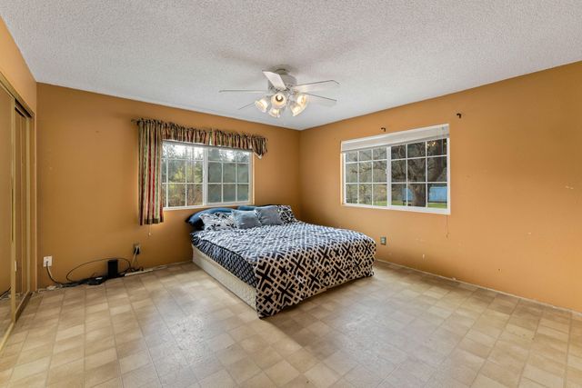 7511 Hugo Road, Grants Pass, OR 97526