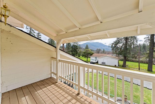 7511 Hugo Road, Grants Pass, OR 97526