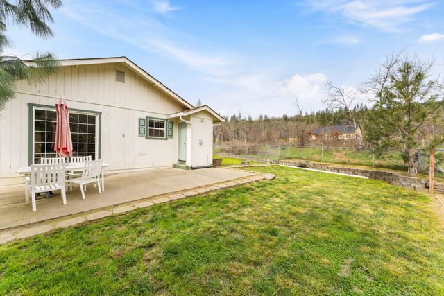 7511 Hugo Road, Grants Pass, OR 97526