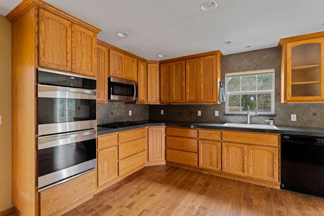 7511 Hugo Road, Grants Pass, OR 97526