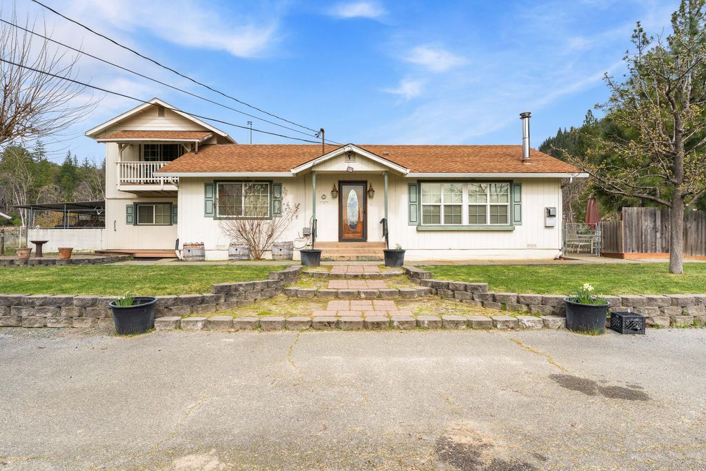 7511 Hugo Road, Grants Pass, OR 97526