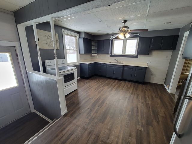 436 N Columbia Avenue, Oglesby, IL 61348