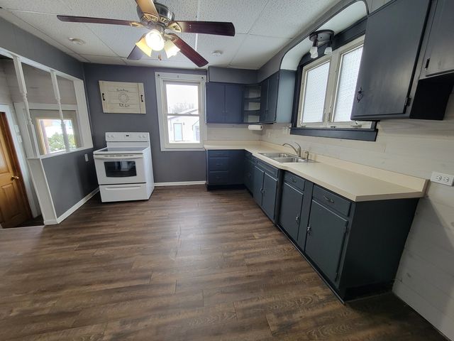 436 N Columbia Avenue, Oglesby, IL 61348