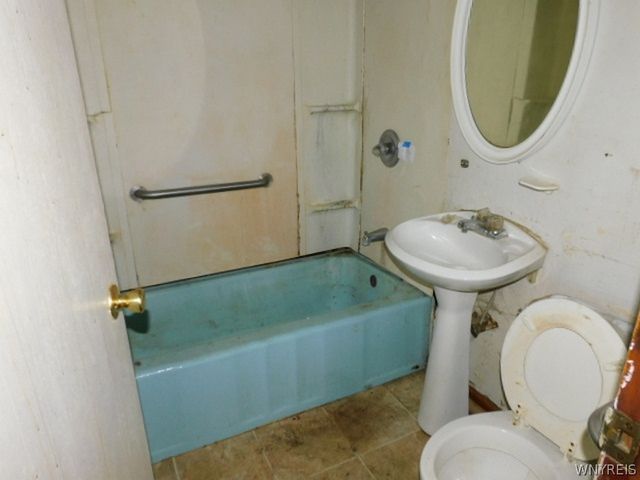 1561 Tuscarora Road, Niagara, NY 14304